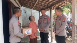 Polres Madiun Kota Dekatkan Diri ke Masyarakat Lewat Program Sambang dan Aksi Sosial